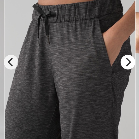 $98 Lululemon On The Fly Pant (28")
Heathered Black - Picture 4 of 9